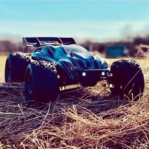 Remote Control Off Road Electric RC car Violence Somersault 1:10 with blue